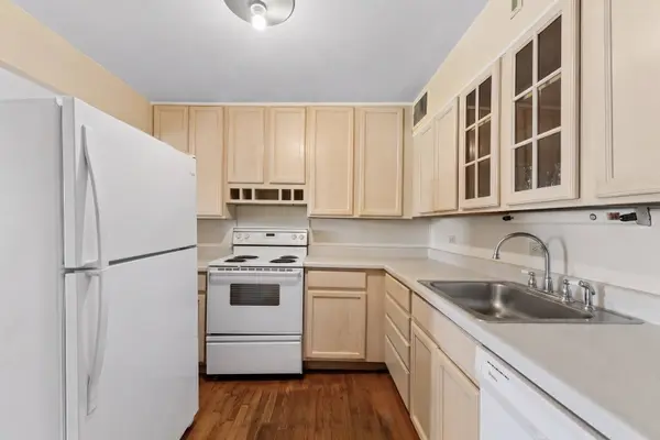 1567 Ridge AVE #702, Evanston, IL 60201