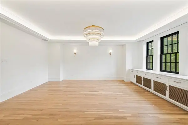 399 W Fullerton Pkwy #3W, Chicago, IL 60614