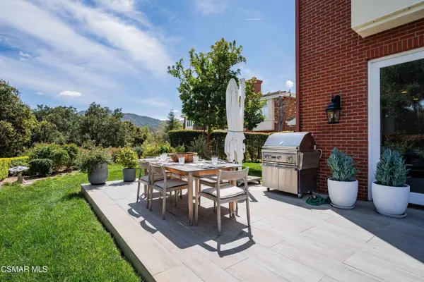 2366 Heatherbank Court, Lake Sherwood, CA 91361