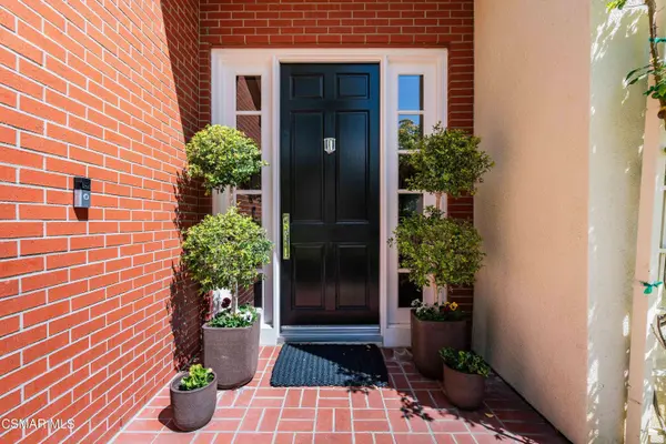 2366 Heatherbank Court, Lake Sherwood, CA 91361
