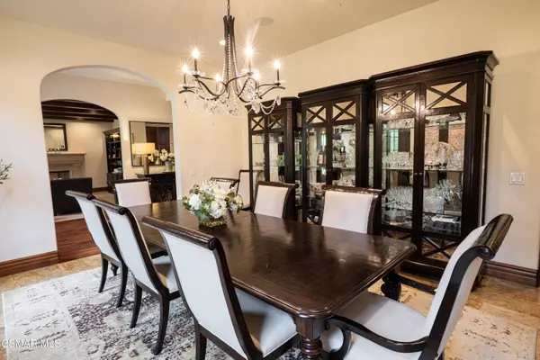 61 Williamsburg Way, Thousand Oaks, CA 91361