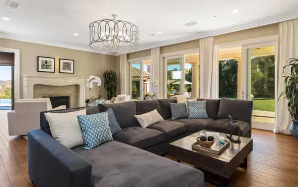2705 Elderoak Road, Thousand Oaks, CA 91361