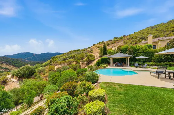 152 Hampstead Court, Westlake Village, CA 91361