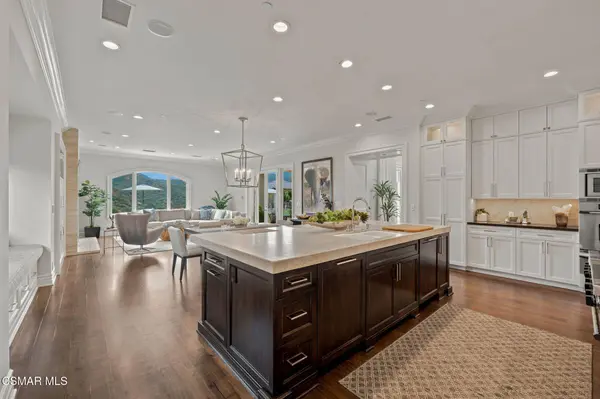 152 Hampstead Court, Westlake Village, CA 91361