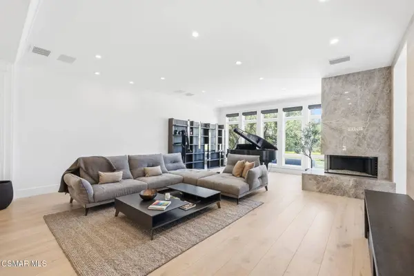 2342 Heatherbank Court, Thousand Oaks, CA 91361
