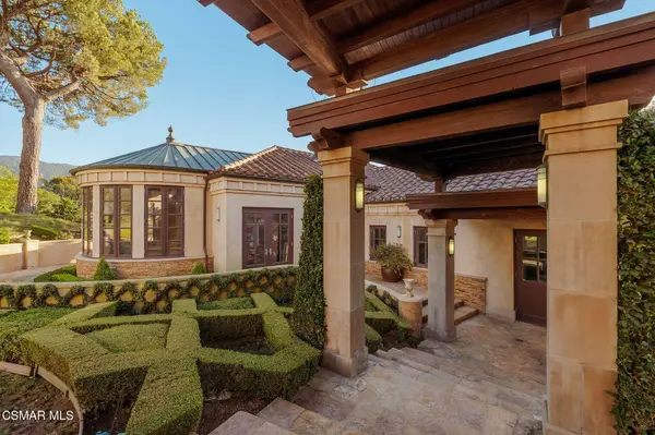2400 White Stallion Road, Thousand Oaks, CA 91361