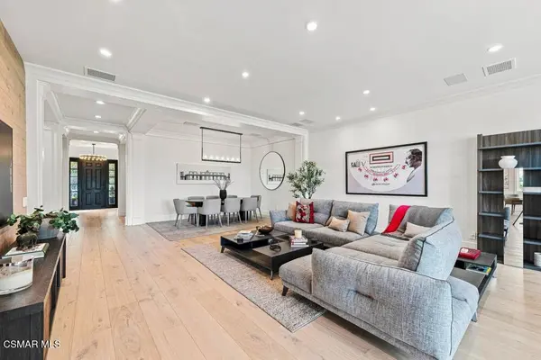 2342 Heatherbank Court, Thousand Oaks, CA 91361