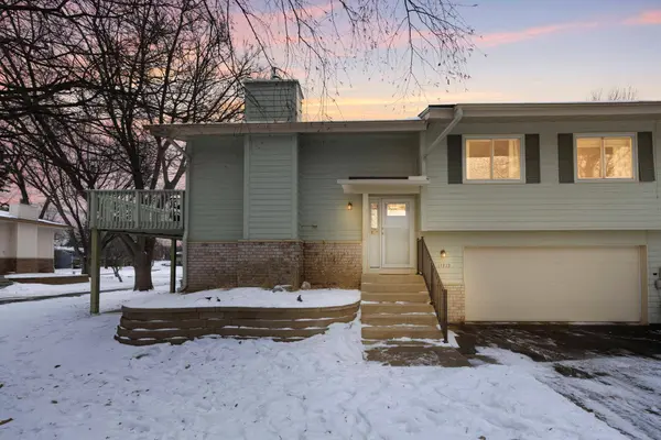 11313 Xavier RD, Bloomington, MN 55437