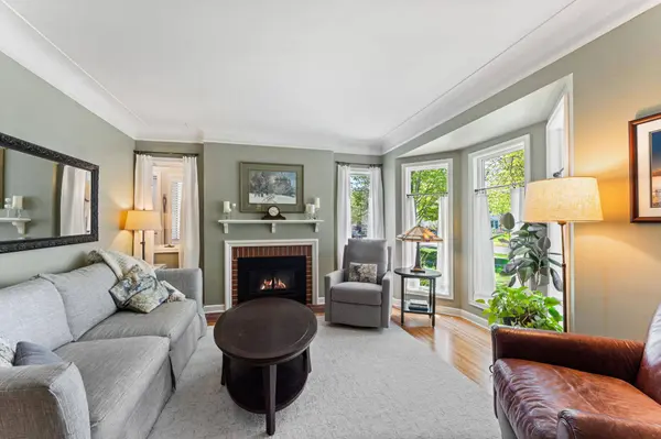 5515 Queen AVE S, Minneapolis, MN 55410