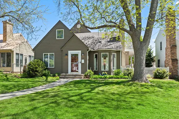 5515 Queen AVE S, Minneapolis, MN 55410