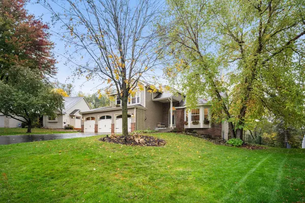 12723 Durham WAY, Apple Valley, MN 55124