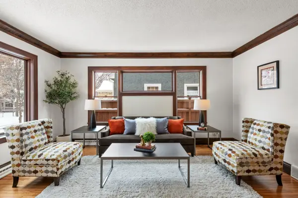 18-web-or-mls-1970_Palace_Ave-31