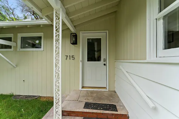 715 Forest Dale RD, New Brighton, MN 55112