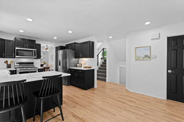 120 W 136th ST, Burnsville, MN 55337