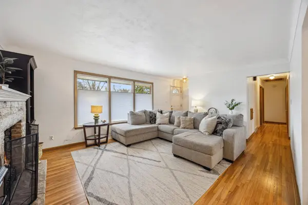 3803 Cranbrook DR, White Bear Lake, MN 55110