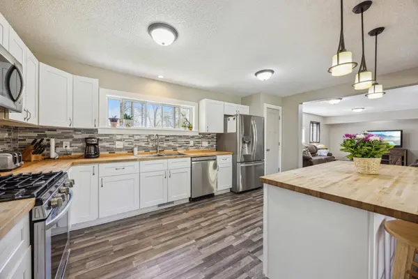 7562 Sunset AVE, Lino Lakes, MN 55014