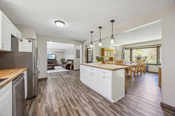 7562 Sunset AVE, Lino Lakes, MN 55014