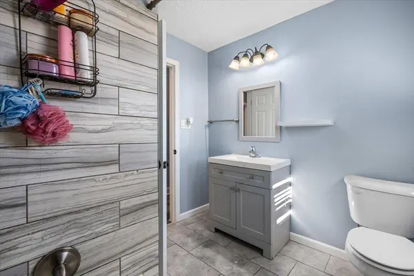1054 County Road 6 NE, Stanchfield, MN 55080