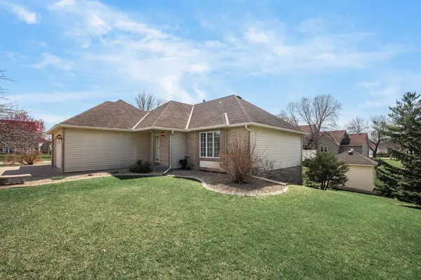18740 39th AVE N, Plymouth, MN 55446