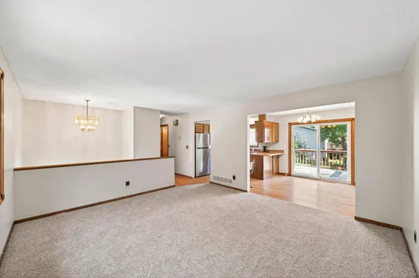 909 104th AVE NW, Coon Rapids, MN 55433