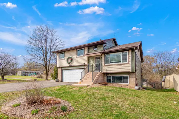 13228 Court PL, Burnsville, MN 55337