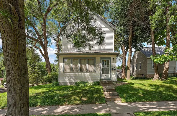 1493 Margaret ST, Saint Paul, MN 55106
