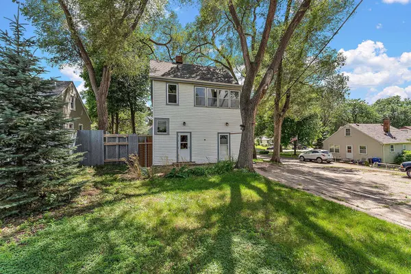 1493 Margaret ST, Saint Paul, MN 55106