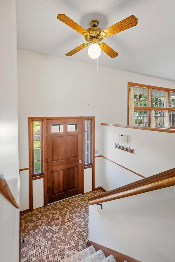 3511 Maplewood DR, Minneapolis, MN 55418