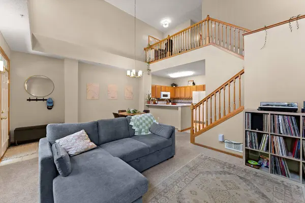 1610 Woodlynn AVE #3, Saint Paul, MN 55109