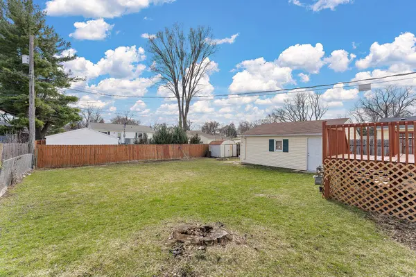 1866 38th ST NW, Rochester, MN 55901
