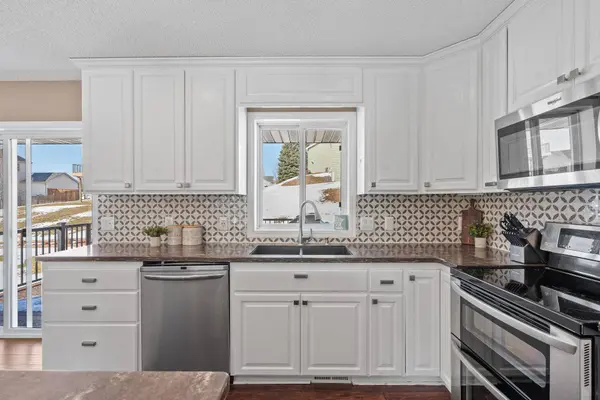 4405 Mazula CT NE, Saint Michael, MN 55376