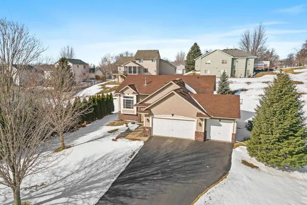 4405 Mazula CT NE, Saint Michael, MN 55376