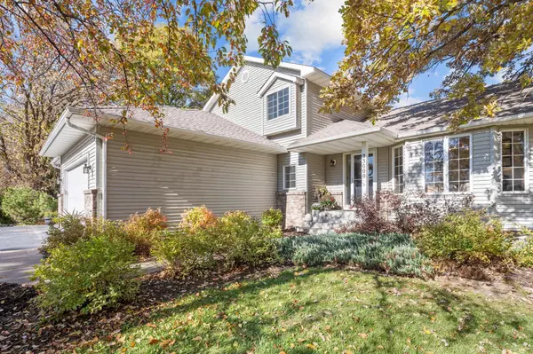 23000 Heather Ridge DR, Rogers, MN 55374
