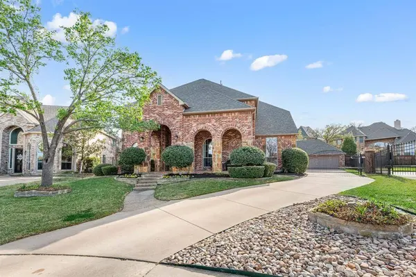 2402 Creekwood Court, Keller, TX 76248