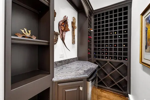 6822 Aberdeen Avenue, Dallas, TX 75230