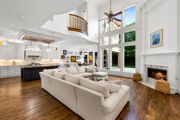 6822 Aberdeen Avenue, Dallas, TX 75230