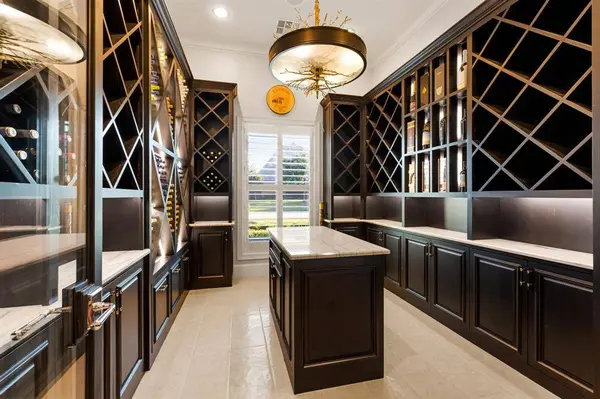 1721 Bur Oak Drive, Southlake, TX 76092