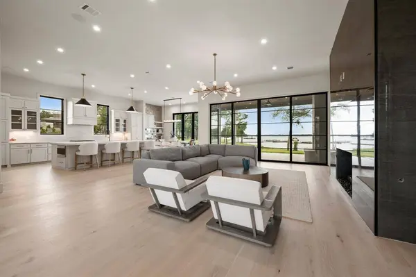 12121 Lighthouse Lane W, Malakoff, TX 75148