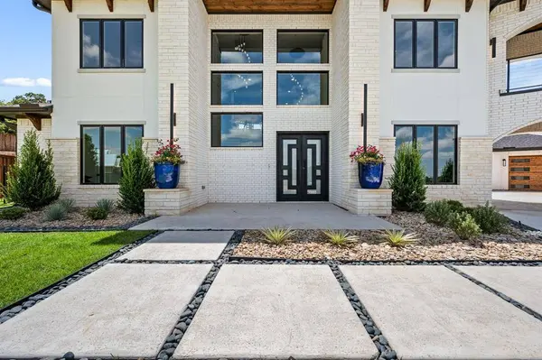 1732 Oakbrook Drive, Keller, TX 76262