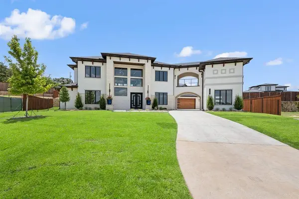 1732 Oakbrook Drive, Keller, TX 76262