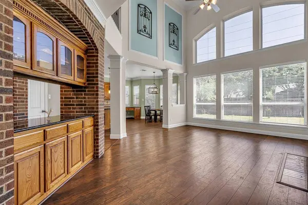 124 Sycamore Court, Grapevine, TX 76051