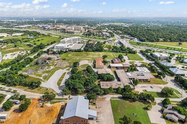 1101 N Carroll Avenue, Southlake, TX 76092