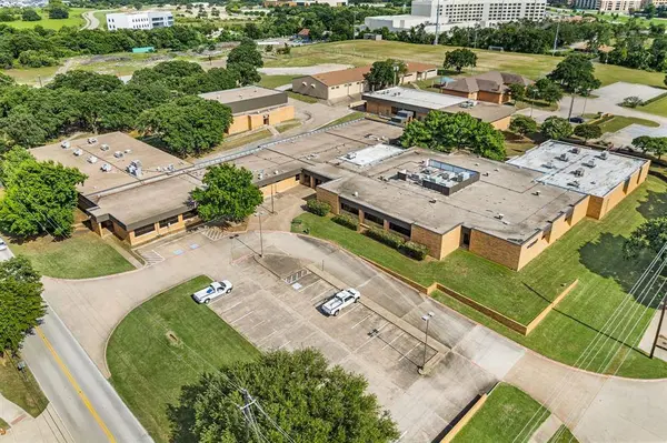 1101 N Carroll Avenue, Southlake, TX 76092