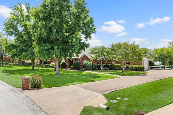 1916 Pearson Crossing, Keller, TX 76248