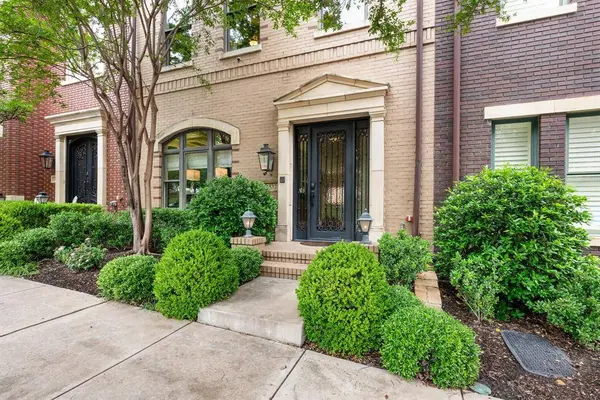 1532 Main Street, Southlake, TX 76092