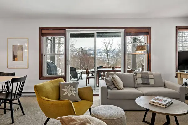 260 Rue du Mont-Plaisant #9, Mont-tremblant, QC J8E1L2