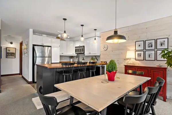 260 Rue du Mont-Plaisant #9, Mont-tremblant, QC J8E1L2