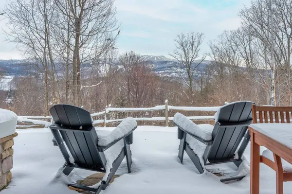 260 Rue du Mont-Plaisant #9, Mont-tremblant, QC J8E1L2