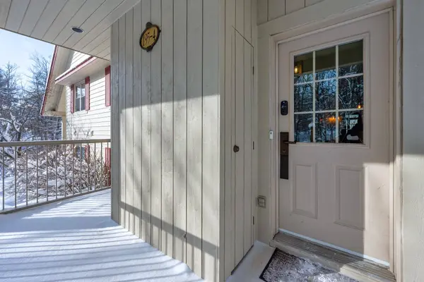 195 Rue du Mont-Plaisant #4, Mont-tremblant, QC J8E1L2