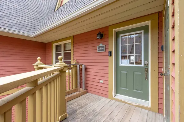 216 Ch. de la Forêt #4, Mont-tremblant, QC J8E3K8